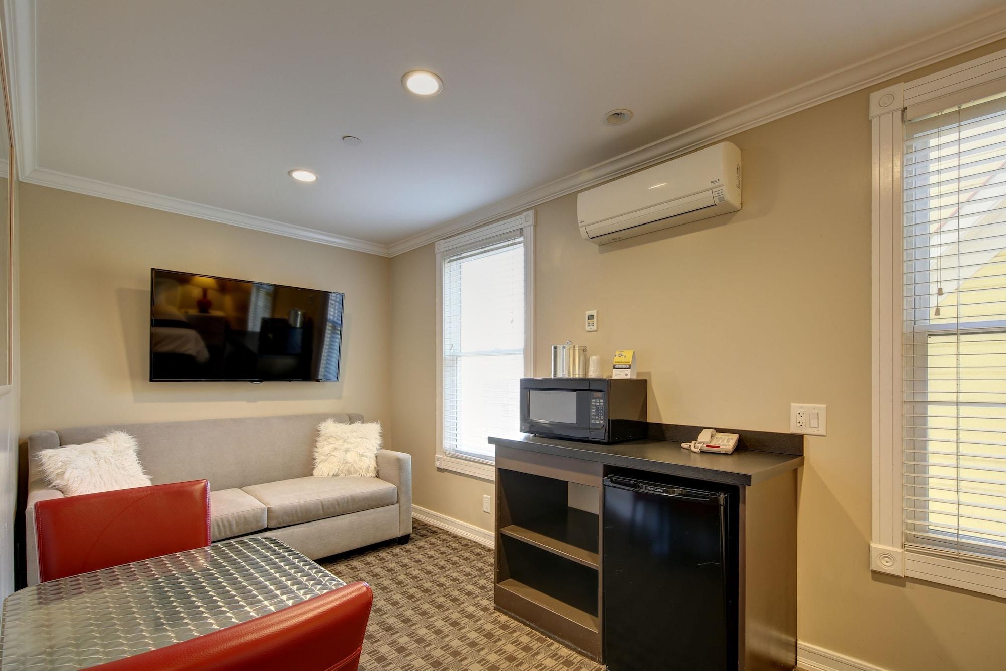 Glenmore Plaza Hotel Avalon Extérieur photo