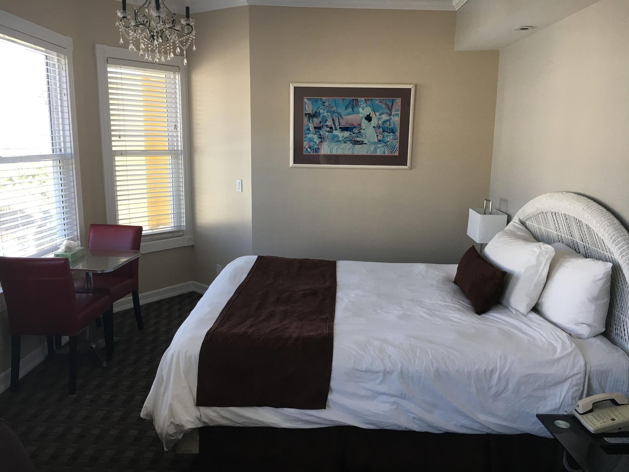 Glenmore Plaza Hotel Avalon Extérieur photo